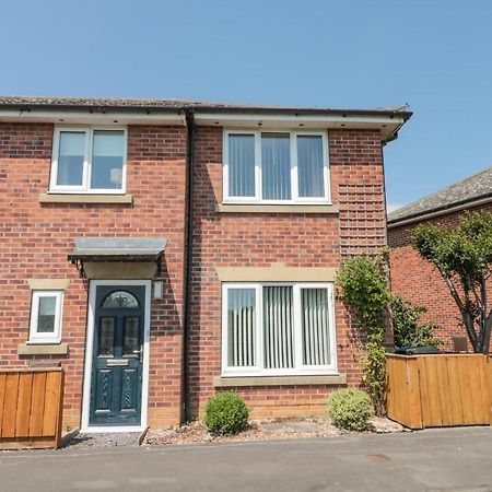 Sutton Court Villa Thirsk Exterior photo