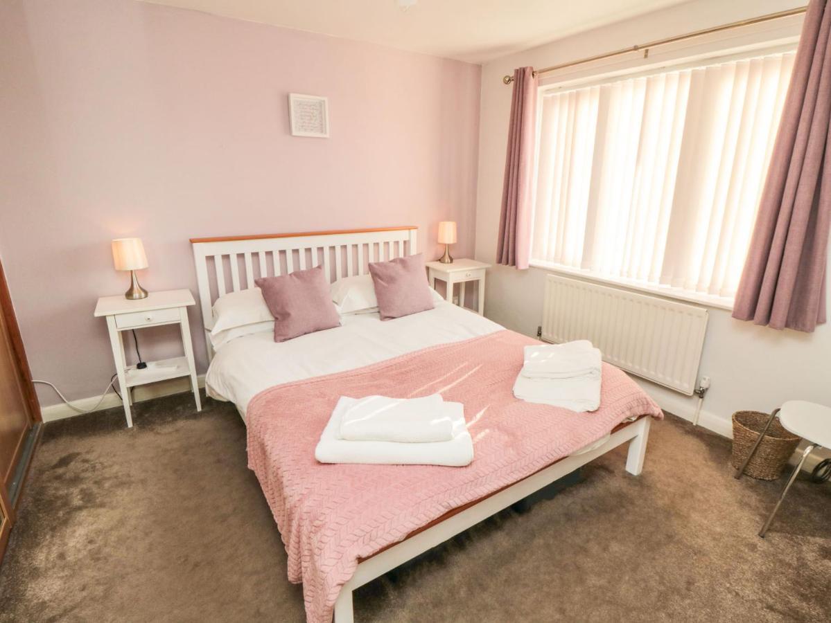 Sutton Court Villa Thirsk Exterior photo