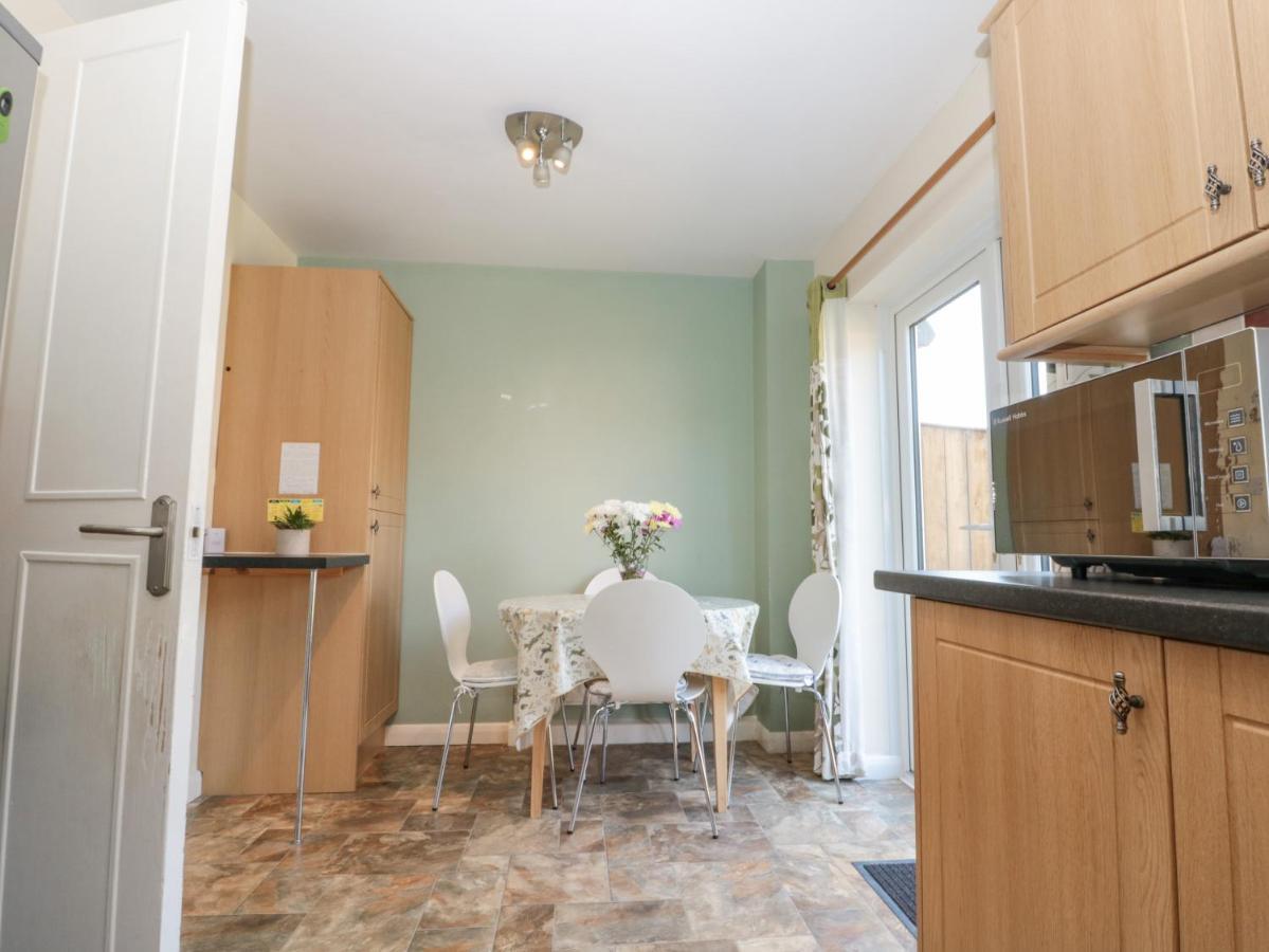 Sutton Court Villa Thirsk Exterior photo